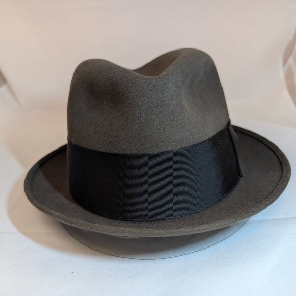 Vintage 50's Dobbs Gray Fedora with Feather - Size 7 1/4 EUC w/box - Picture 2 of 11